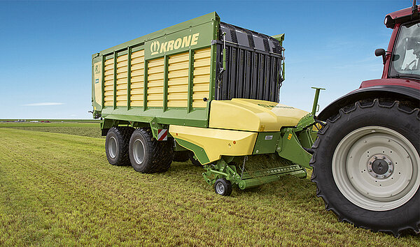 Functions as a self-loading forage wagon